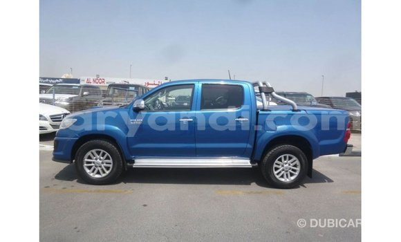 Acheter Import Voiture Toyota Hilux Bleu à Import - Dubai, Zambie Acheter Import Voiture Toyota Hilux Bleu à Import - Dubai, Zambie