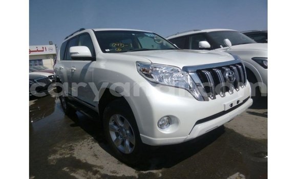 Nunua Imported Toyota Prado Nyeupe Gari ndani ya Import - Dubai nchini Zambia Nunua Imported Toyota Prado Nyeupe Gari ndani ya Import - Dubai nchini Zambia