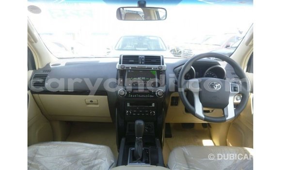 Nunua Imported Toyota Prado Nyeupe Gari ndani ya Import - Dubai nchini Zambia Nunua Imported Toyota Prado Nyeupe Gari ndani ya Import - Dubai nchini Zambia