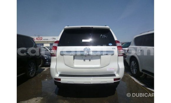 Nunua Imported Toyota Prado Nyeupe Gari ndani ya Import - Dubai nchini Zambia Nunua Imported Toyota Prado Nyeupe Gari ndani ya Import - Dubai nchini Zambia