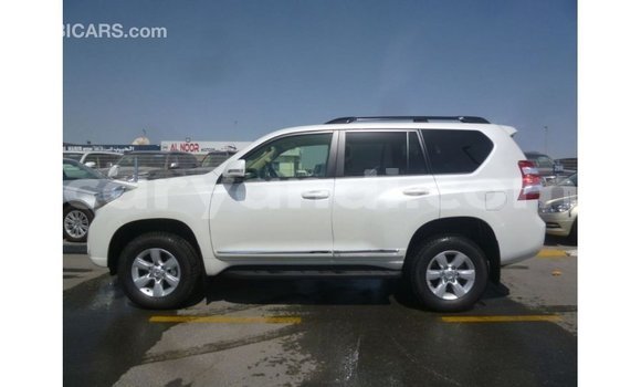 Nunua Imported Toyota Prado Nyeupe Gari ndani ya Import - Dubai nchini Zambia Nunua Imported Toyota Prado Nyeupe Gari ndani ya Import - Dubai nchini Zambia