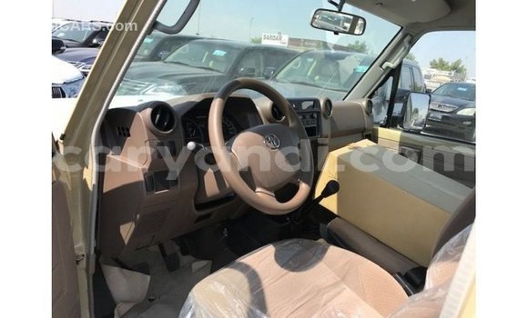 Buy Import Toyota Land Cruiser Beige Car in Import - Dubai in Zambia Buy Import Toyota Land Cruiser Beige Car in Import - Dubai in Zambia