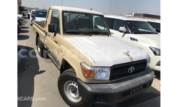 Buy Import Toyota Land Cruiser Beige Car in Import - Dubai in Zambia Buy Import Toyota Land Cruiser Beige Car in Import - Dubai in Zambia