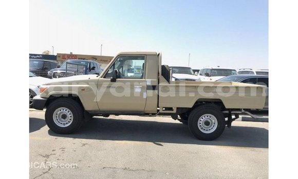 Buy Import Toyota Land Cruiser Beige Car in Import - Dubai in Zambia Buy Import Toyota Land Cruiser Beige Car in Import - Dubai in Zambia