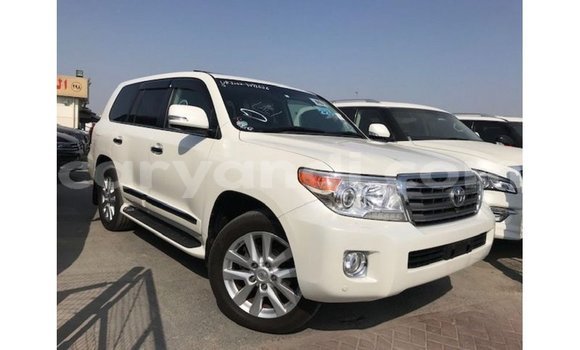 Buy Import Toyota Land Cruiser White Car in Import - Dubai in Zambia Buy Import Toyota Land Cruiser White Car in Import - Dubai in Zambia