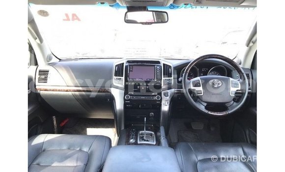 Buy Import Toyota Land Cruiser White Car in Import - Dubai in Zambia Buy Import Toyota Land Cruiser White Car in Import - Dubai in Zambia