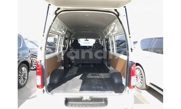 Buy Import Toyota Hiace White Car in Import - Dubai in Zambia Buy Import Toyota Hiace White Car in Import - Dubai in Zambia