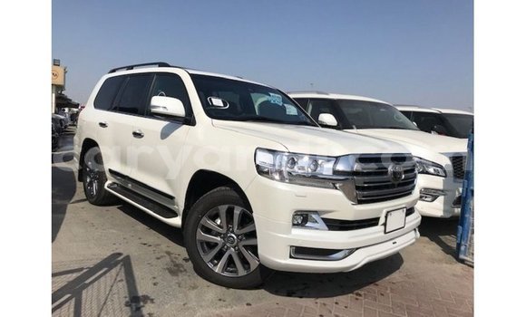 Acheter Import Voiture Toyota Land Cruiser Blanc à Import - Dubai, Zambie Acheter Import Voiture Toyota Land Cruiser Blanc à Import - Dubai, Zambie