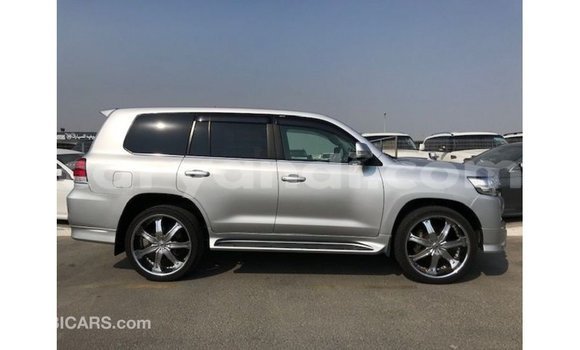 Nunua Imported Toyota Land Cruiser Nyingine Gari ndani ya Import - Dubai nchini Zambia Nunua Imported Toyota Land Cruiser Nyingine Gari ndani ya Import - Dubai nchini Zambia