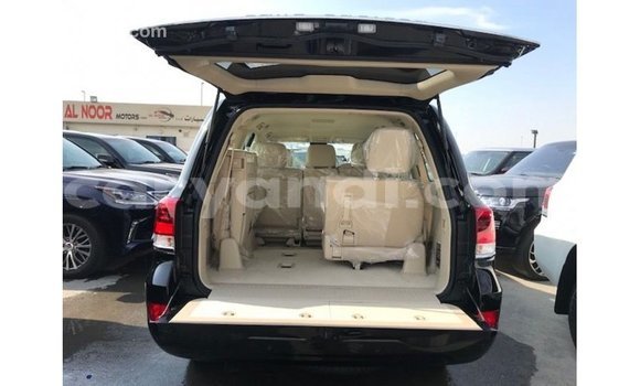 Buy Import Toyota Land Cruiser Black Car in Import - Dubai in Zambia Buy Import Toyota Land Cruiser Black Car in Import - Dubai in Zambia