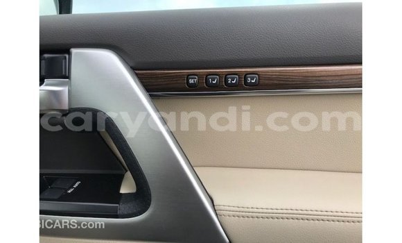 Nunua Imported Toyota Land Cruiser Nyeupe Gari ndani ya Import - Dubai nchini Zambia Nunua Imported Toyota Land Cruiser Nyeupe Gari ndani ya Import - Dubai nchini Zambia