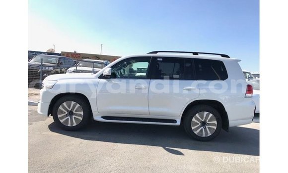 Buy Import Toyota Land Cruiser White Car in Import - Dubai in Zambia Buy Import Toyota Land Cruiser White Car in Import - Dubai in Zambia