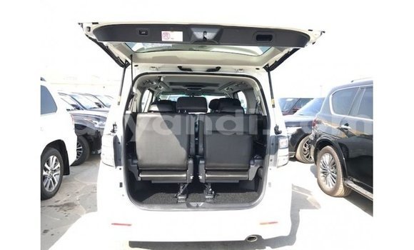 Nunua Imported Toyota Vellfire Nyeupe Gari ndani ya Import - Dubai nchini Zambia Nunua Imported Toyota Vellfire Nyeupe Gari ndani ya Import - Dubai nchini Zambia