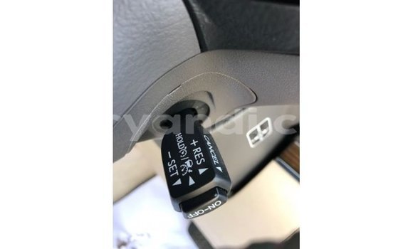 Nunua Imported Toyota Land Cruiser Nyeupe Gari ndani ya Import - Dubai nchini Zambia Nunua Imported Toyota Land Cruiser Nyeupe Gari ndani ya Import - Dubai nchini Zambia