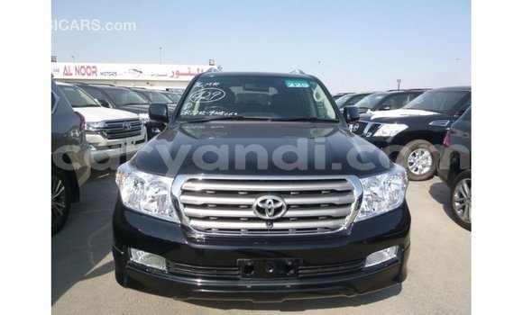 Tenga Imported Toyota Land Cruiser Nhema Mota in Import - Dubai in Zambia Tenga Imported Toyota Land Cruiser Nhema Mota in Import - Dubai in Zambia