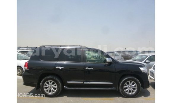Nunua Imported Toyota Land Cruiser Nyeusi Gari ndani ya Import - Dubai nchini Zambia Nunua Imported Toyota Land Cruiser Nyeusi Gari ndani ya Import - Dubai nchini Zambia
