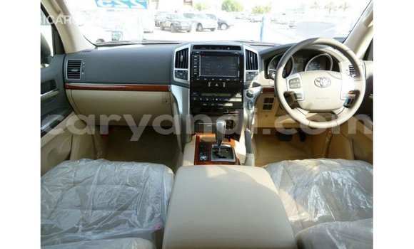 Nunua Imported Toyota Land Cruiser Nyeusi Gari ndani ya Import - Dubai nchini Zambia Nunua Imported Toyota Land Cruiser Nyeusi Gari ndani ya Import - Dubai nchini Zambia