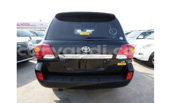 Nunua Imported Toyota Land Cruiser Nyeusi Gari ndani ya Import - Dubai nchini Zambia Nunua Imported Toyota Land Cruiser Nyeusi Gari ndani ya Import - Dubai nchini Zambia