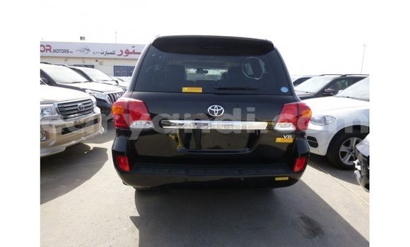 Nunua Imported Toyota Land Cruiser Nyeusi Gari ndani ya Import - Dubai nchini Zambia Nunua Imported Toyota Land Cruiser Nyeusi Gari ndani ya Import - Dubai nchini Zambia