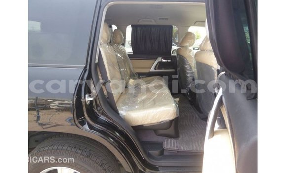 Nunua Imported Toyota Land Cruiser Nyeusi Gari ndani ya Import - Dubai nchini Zambia Nunua Imported Toyota Land Cruiser Nyeusi Gari ndani ya Import - Dubai nchini Zambia