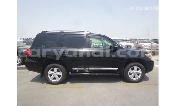 Nunua Imported Toyota Land Cruiser Nyeusi Gari ndani ya Import - Dubai nchini Zambia Nunua Imported Toyota Land Cruiser Nyeusi Gari ndani ya Import - Dubai nchini Zambia