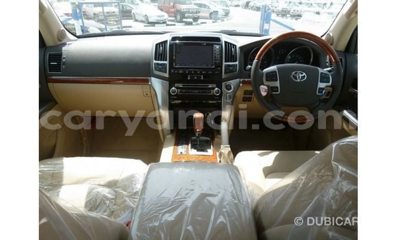 Nunua Imported Toyota Land Cruiser Nyeupe Gari ndani ya Import - Dubai nchini Zambia Nunua Imported Toyota Land Cruiser Nyeupe Gari ndani ya Import - Dubai nchini Zambia