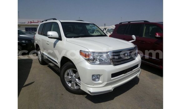 Buy Import Toyota Land Cruiser White Car in Import - Dubai in Zambia Buy Import Toyota Land Cruiser White Car in Import - Dubai in Zambia