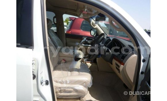Buy Import Toyota Land Cruiser White Car in Import - Dubai in Zambia Buy Import Toyota Land Cruiser White Car in Import - Dubai in Zambia
