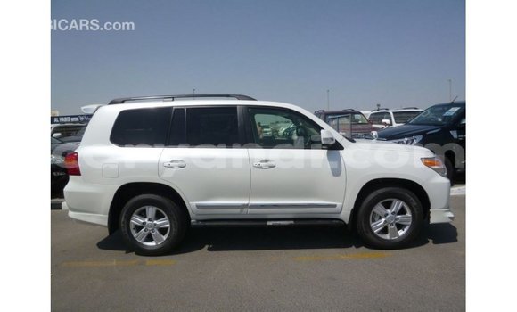 Buy Import Toyota Land Cruiser White Car in Import - Dubai in Zambia Buy Import Toyota Land Cruiser White Car in Import - Dubai in Zambia