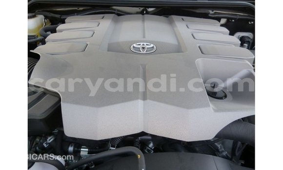 Buy Import Toyota Land Cruiser White Car in Import - Dubai in Zambia Buy Import Toyota Land Cruiser White Car in Import - Dubai in Zambia