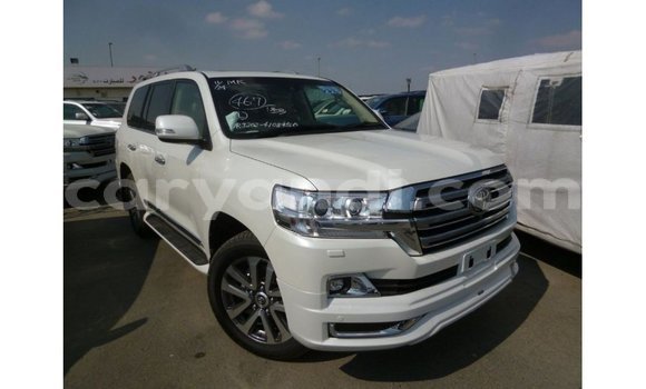 Buy Import Toyota Land Cruiser White Car in Import - Dubai in Zambia Buy Import Toyota Land Cruiser White Car in Import - Dubai in Zambia