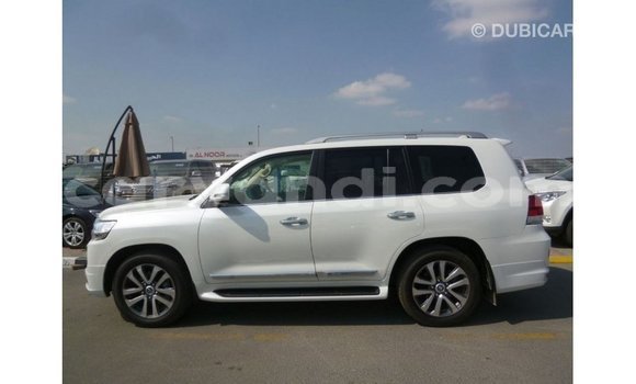 Buy Import Toyota Land Cruiser White Car in Import - Dubai in Zambia Buy Import Toyota Land Cruiser White Car in Import - Dubai in Zambia