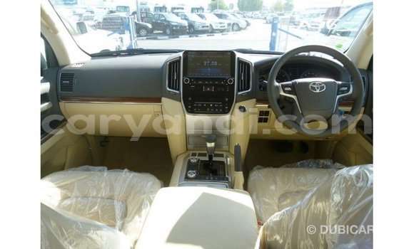 Buy Import Toyota Land Cruiser White Car in Import - Dubai in Zambia Buy Import Toyota Land Cruiser White Car in Import - Dubai in Zambia