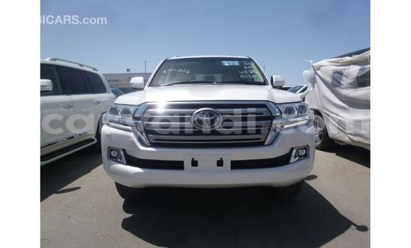 Buy Import Toyota Land Cruiser White Car in Import - Dubai in Zambia Buy Import Toyota Land Cruiser White Car in Import - Dubai in Zambia