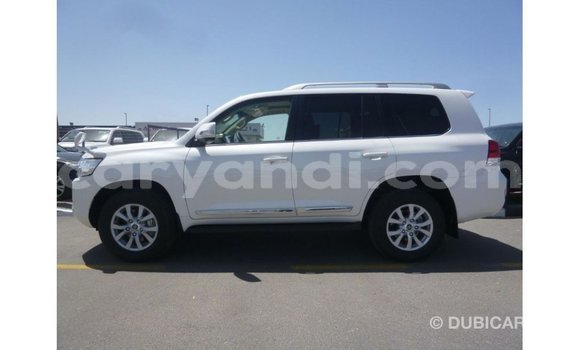 Buy Import Toyota Land Cruiser White Car in Import - Dubai in Zambia Buy Import Toyota Land Cruiser White Car in Import - Dubai in Zambia