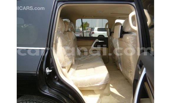 Nunua Imported Toyota Land Cruiser Nyeusi Gari ndani ya Import - Dubai nchini Zambia Nunua Imported Toyota Land Cruiser Nyeusi Gari ndani ya Import - Dubai nchini Zambia