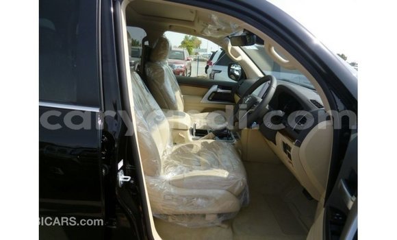 Nunua Imported Toyota Land Cruiser Nyeusi Gari ndani ya Import - Dubai nchini Zambia Nunua Imported Toyota Land Cruiser Nyeusi Gari ndani ya Import - Dubai nchini Zambia