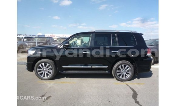Nunua Imported Toyota Land Cruiser Nyeusi Gari ndani ya Import - Dubai nchini Zambia Nunua Imported Toyota Land Cruiser Nyeusi Gari ndani ya Import - Dubai nchini Zambia