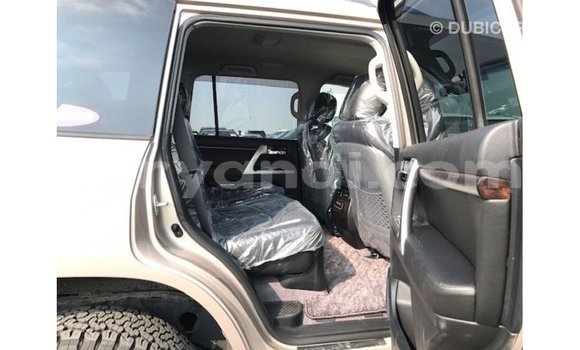 Nunua Imported Toyota Land Cruiser Nyingine Gari ndani ya Import - Dubai nchini Zambia Nunua Imported Toyota Land Cruiser Nyingine Gari ndani ya Import - Dubai nchini Zambia