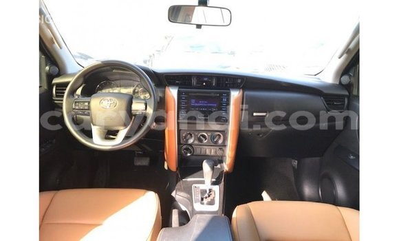 Nunua Imported Toyota Fortuner Nyingine Gari ndani ya Import - Dubai nchini Zambia Nunua Imported Toyota Fortuner Nyingine Gari ndani ya Import - Dubai nchini Zambia