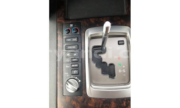 Acheter Import Voiture Toyota Land Cruiser Blanc à Import - Dubai, Zambie Acheter Import Voiture Toyota Land Cruiser Blanc à Import - Dubai, Zambie