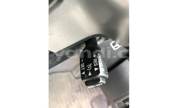 Acheter Import Voiture Toyota Land Cruiser Blanc à Import - Dubai, Zambie Acheter Import Voiture Toyota Land Cruiser Blanc à Import - Dubai, Zambie