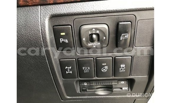 Acheter Import Voiture Toyota Land Cruiser Blanc à Import - Dubai, Zambie Acheter Import Voiture Toyota Land Cruiser Blanc à Import - Dubai, Zambie
