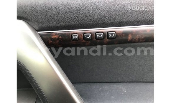 Acheter Import Voiture Toyota Land Cruiser Blanc à Import - Dubai, Zambie Acheter Import Voiture Toyota Land Cruiser Blanc à Import - Dubai, Zambie