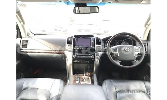 Buy Import Toyota Land Cruiser White Car in Import - Dubai in Zambia Buy Import Toyota Land Cruiser White Car in Import - Dubai in Zambia
