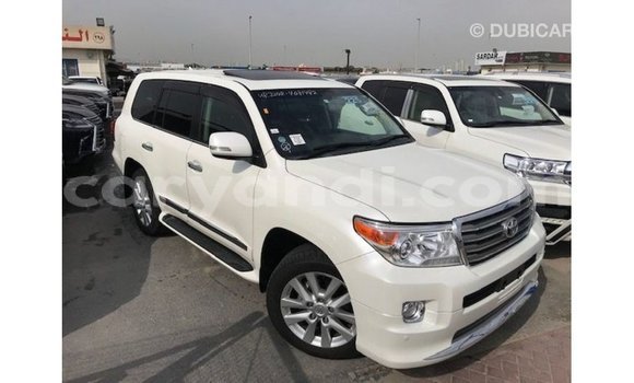Buy Import Toyota Land Cruiser White Car in Import - Dubai in Zambia Buy Import Toyota Land Cruiser White Car in Import - Dubai in Zambia