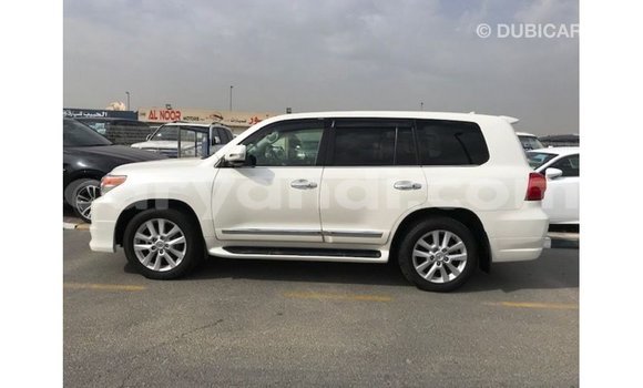 Buy Import Toyota Land Cruiser White Car in Import - Dubai in Zambia Buy Import Toyota Land Cruiser White Car in Import - Dubai in Zambia