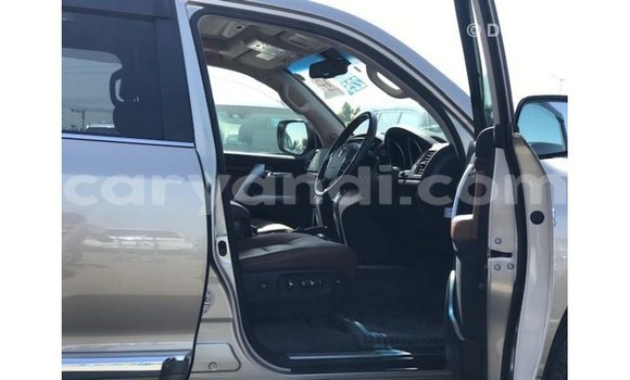 Nunua Imported Toyota Land Cruiser Nyingine Gari ndani ya Import - Dubai nchini Zambia Nunua Imported Toyota Land Cruiser Nyingine Gari ndani ya Import - Dubai nchini Zambia