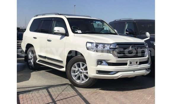Acheter Import Voiture Toyota Land Cruiser Blanc à Import - Dubai, Zambie Acheter Import Voiture Toyota Land Cruiser Blanc à Import - Dubai, Zambie