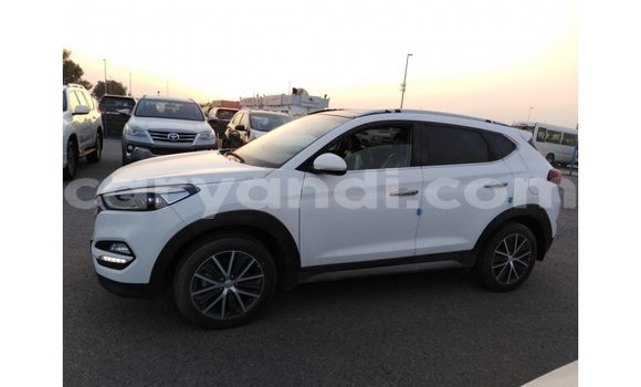 Buy Import Hyundai Tucson White Car in Import - Dubai in Zambia Buy Import Hyundai Tucson White Car in Import - Dubai in Zambia